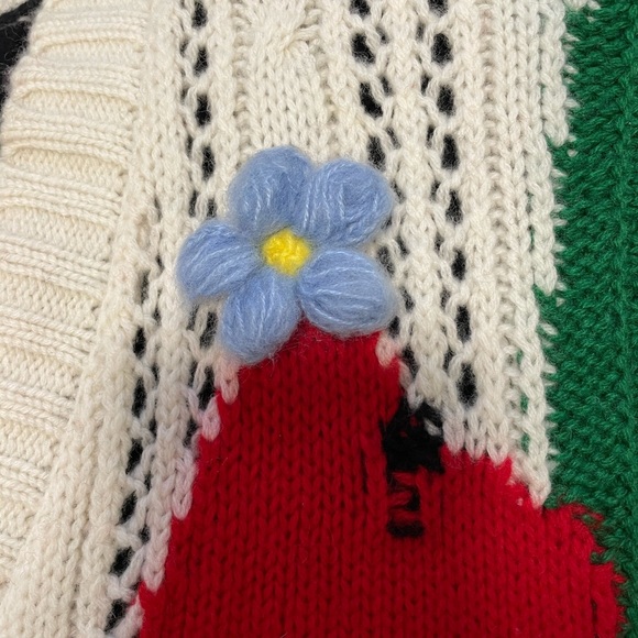 Rainbow vest - Picture 5 of 6